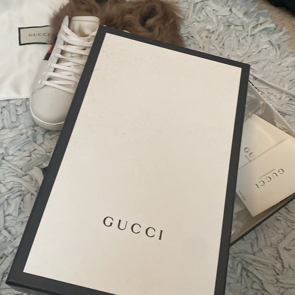 Authentic Gucci Shoes - Picture 5 of 5